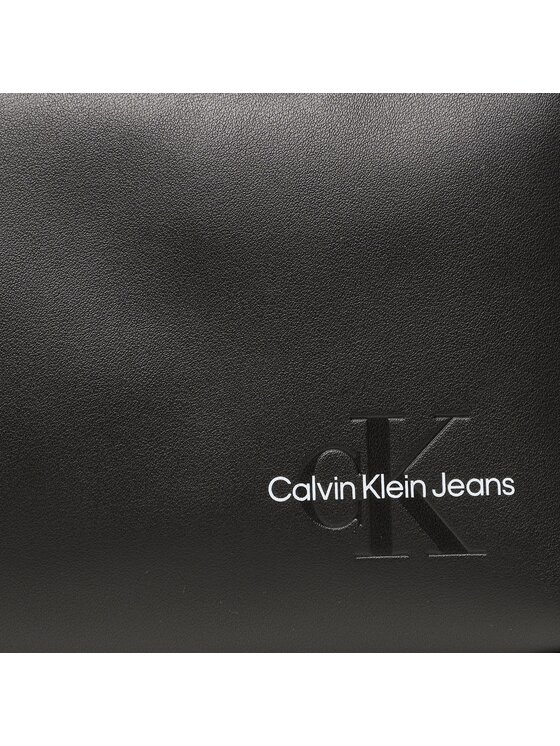 Calvin Klein Jeans Torebka Sculpted Rounded Sb22 Tag K60K610552 Czarny zdjęcie nr 2