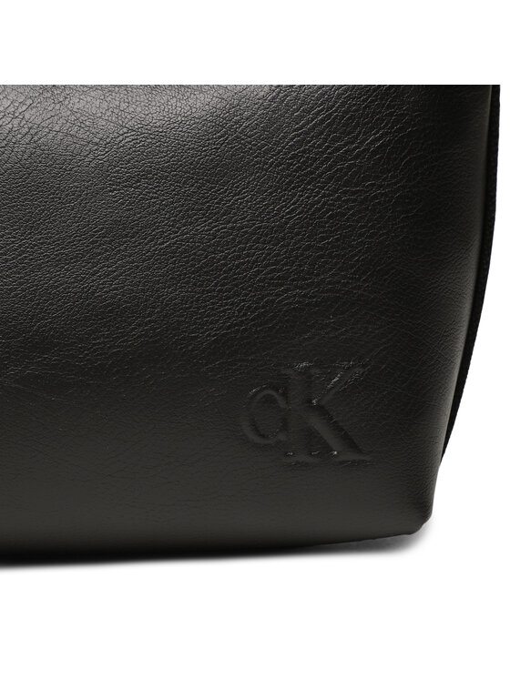 Calvin Klein Jeans Torebka Ultralight Shoulder Bag22 Pu K60K610852 Czarny zdjęcie nr 2