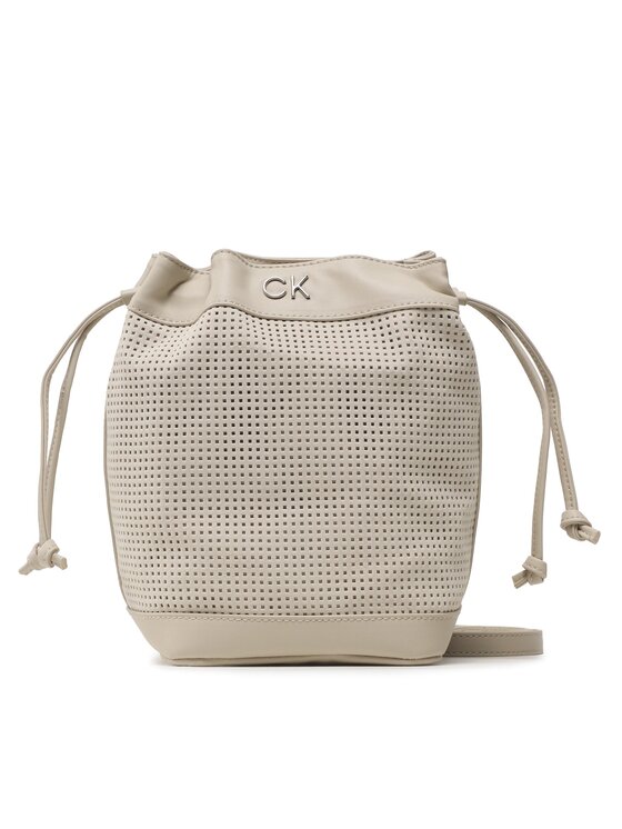 Calvin Klein Torebka Re-Lock Drawstring Bag Sm Perf K60K610636 Beżowy