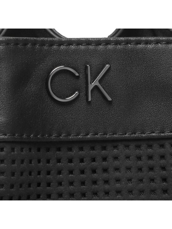 Calvin Klein Torebka Re-Lock Drawstring Bag Sm Perf K60K610636 Czarny zdjęcie nr 2